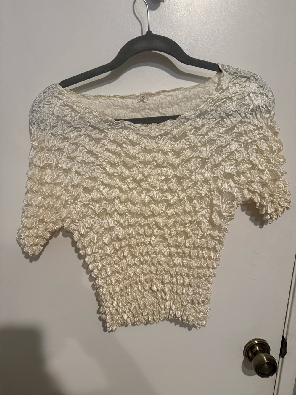 Women’s Cream Smocked Popcorn Bubbled Short Sleeve Top